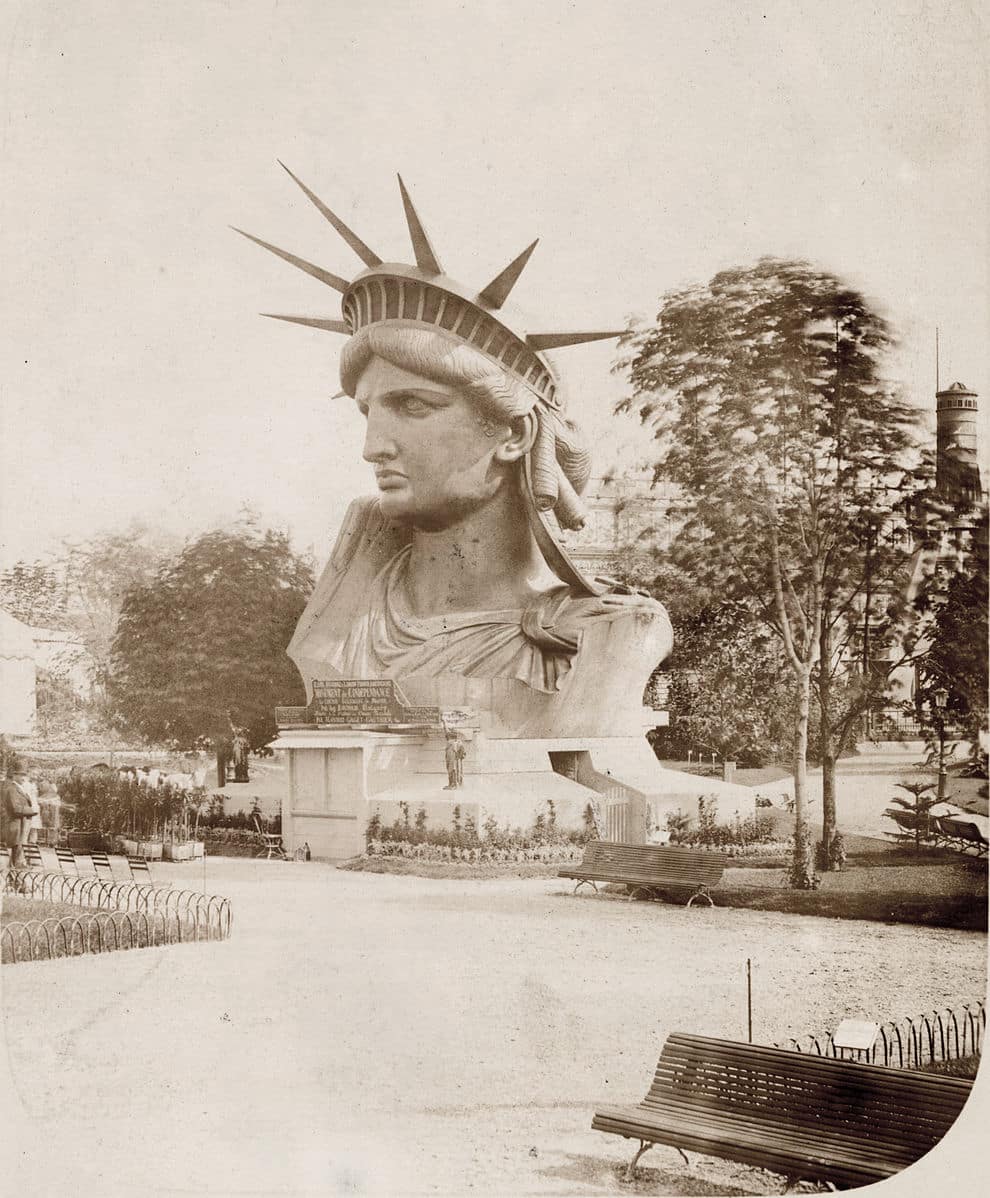 Hoofd van het vrijheidsbeeld bij de wereldtentoonstelling van 1878