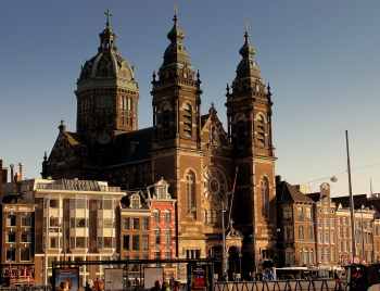 Wat zijn de 5 mooiste kerken van Nederland? - KunstVensters