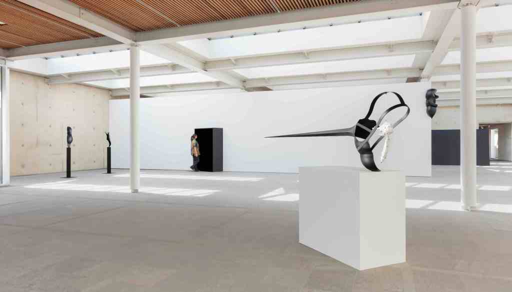 Rui Chafes x Alberto Giacometti in Museum Beelden aan Zee